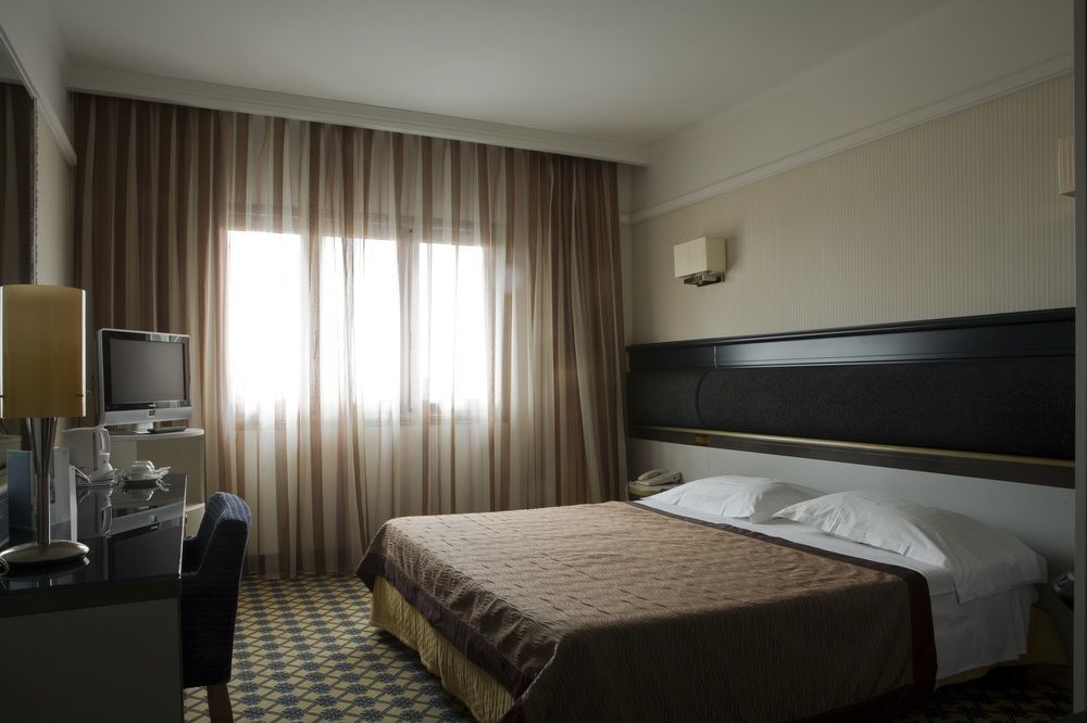 Hotel Nh 4*
